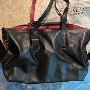 Beautiful Black Leather Handbag Made in Italy